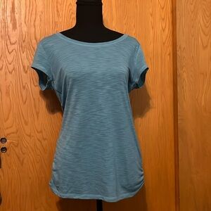 🎉SALE🎉$7 or 2 for $10🎉💚💙Super soft Mudd shirt💙💚